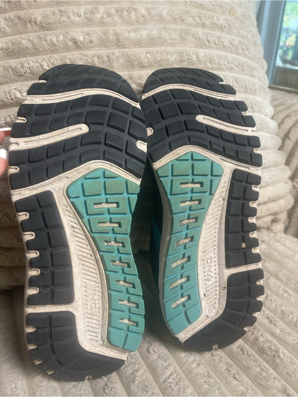 Brooks Ariel 20 Women's Black Blue Running Shoes Size 10 - Picture 4 of 9